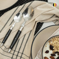 Simplit Cuchillería Paris — detalle mango diseño clásico