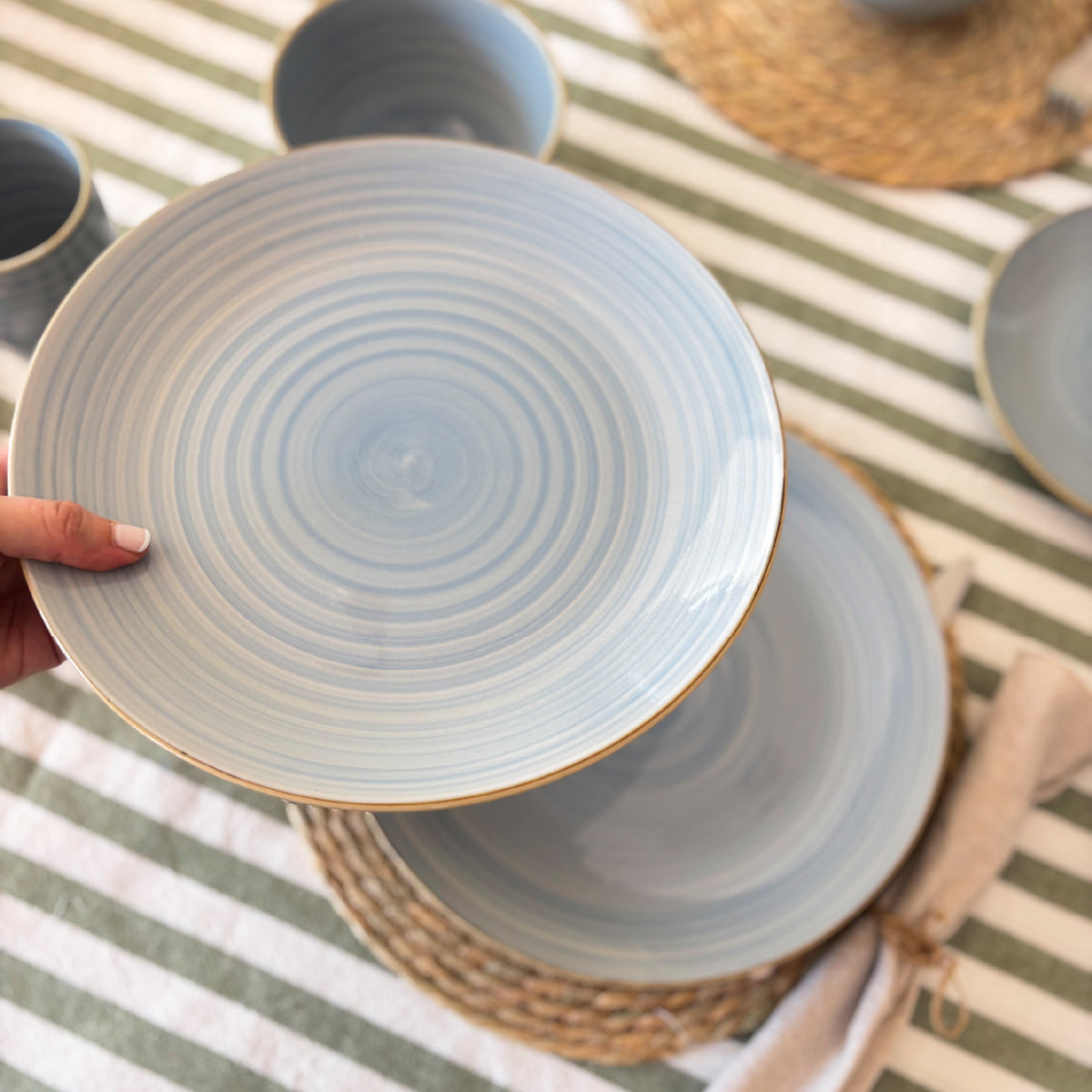 Simplit Juego de Loza Amalfi — detalle bowls y tazas cerámica