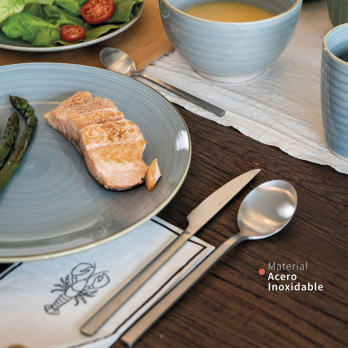 Simplit Cuchillería Cerdeña — lifestyle mesa puesta con cubiertos